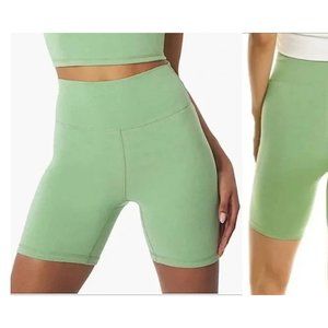WeWoreWhat  Seamless Fair Green Biker Shorts Size S NWT